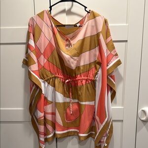 Geometric Patterned Women's Top